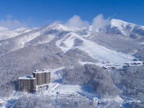 Отель One Niseko Resort Towers  Нисеко